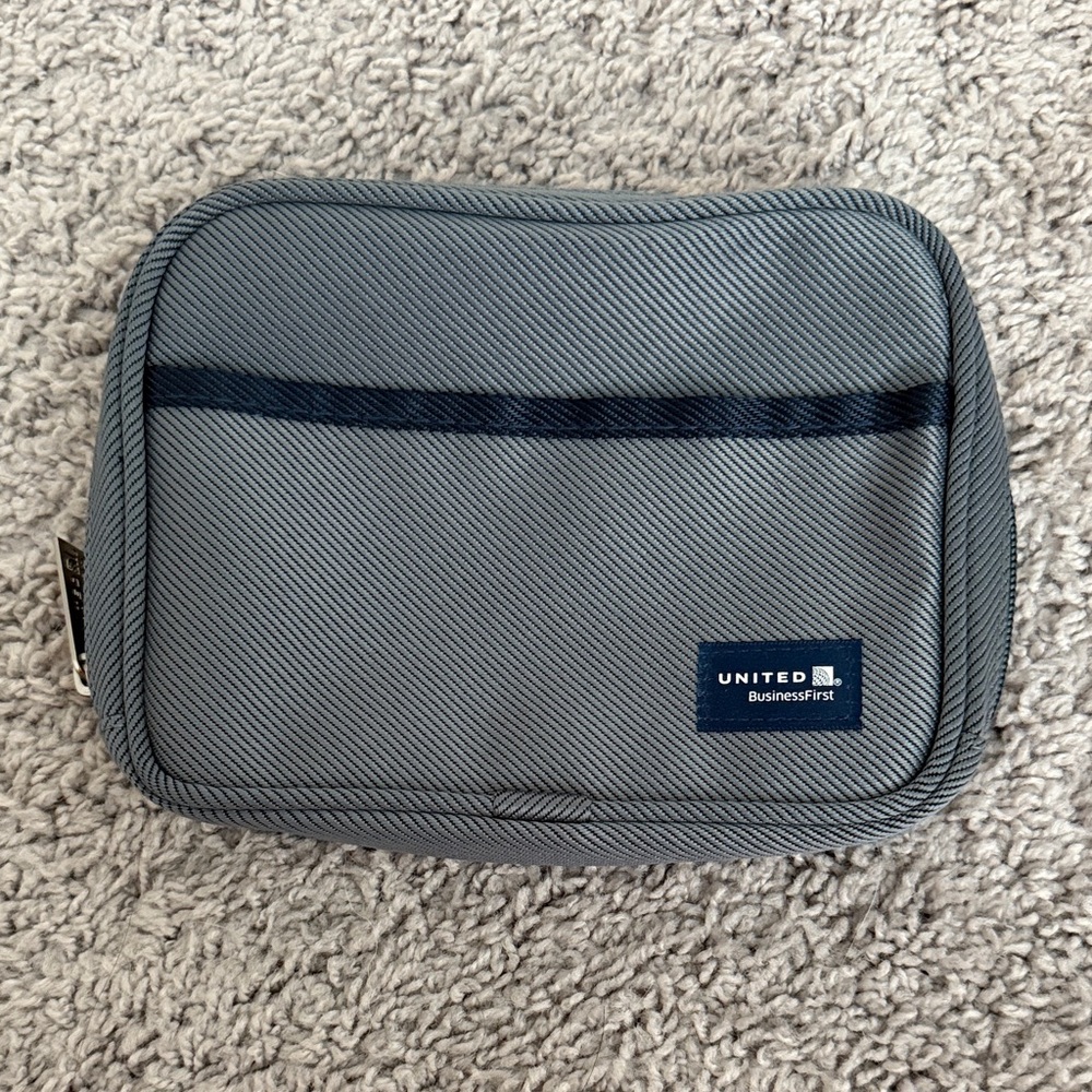 United Airline Business Class Toiletries Bag